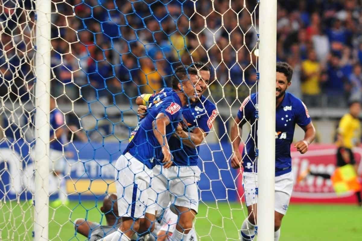 Fotos de Cruzeiro x Caldense, no Mineiro, pela quinta rodada do Estadual (Ramon Lisboa/EM D.A Press