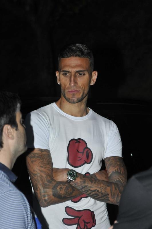 Reforo anunciado no ltimo sbado, o atacante Rafael Marques desembarcou em Belo Horizonte nesta tera-feira e seguiu para a Toca da Raposa II