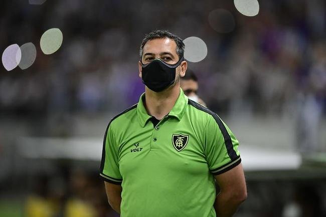 Fotos do empate entre Cear e Amrica, por 0 a 0, na Arena Castelo, em Fortaleza, pela 37 rodada do Campeonato Brasileiro