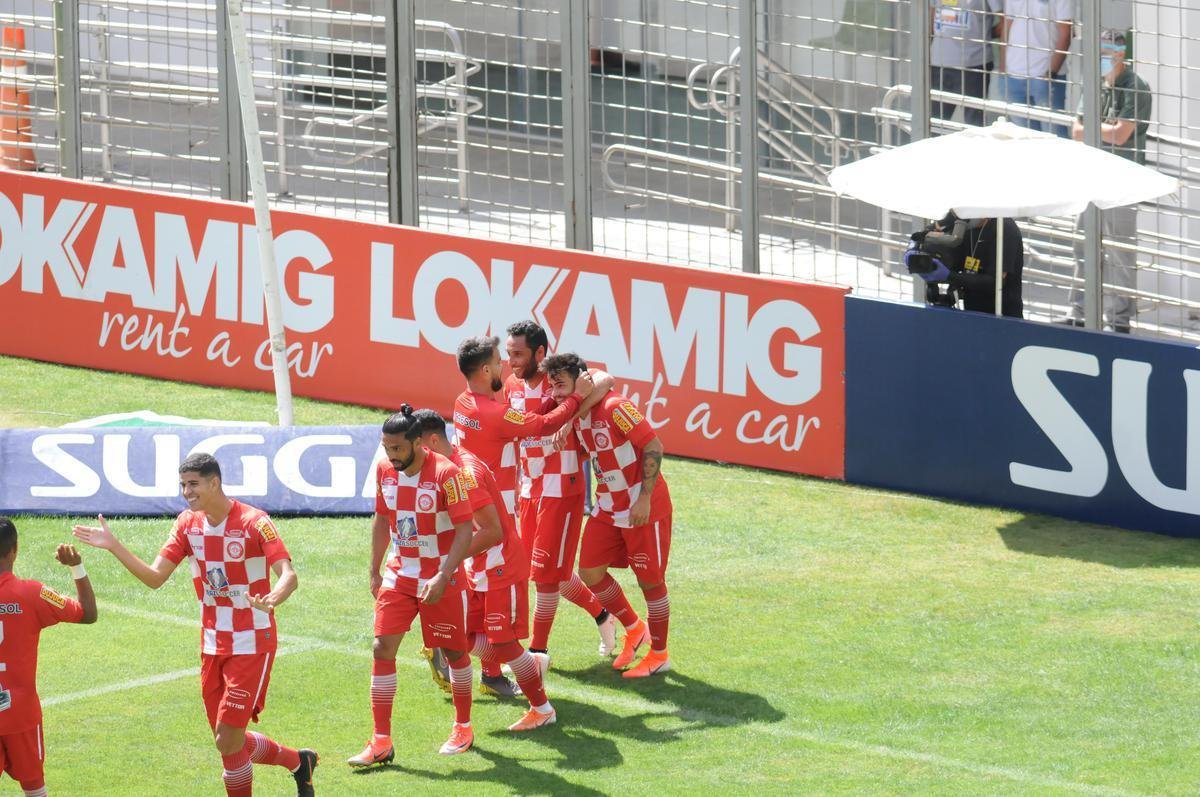 No Independncia, Tombense vence Caldense no jogo de ida da semifinal do Mineiro