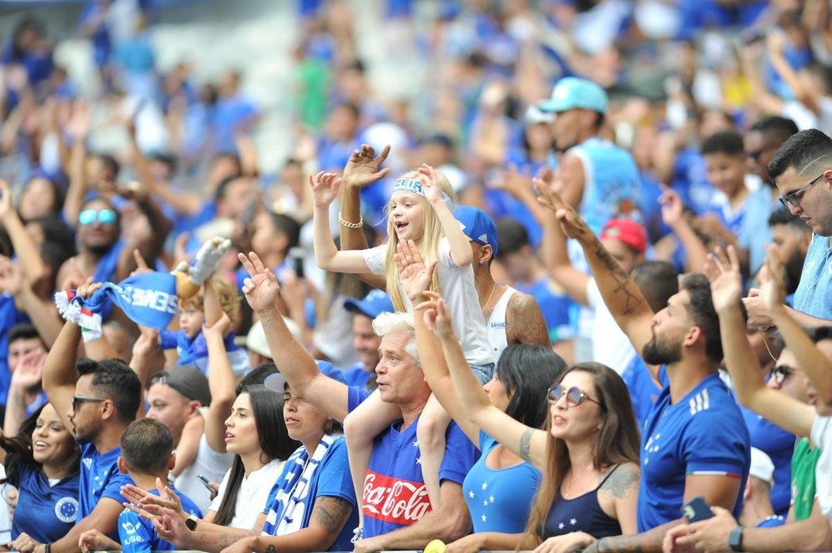 Fotos das torcidas de Athletic e Cruzeiro, no Mineiro, em Belo Horizonte, pela semifinal do Campeonato Mineiro