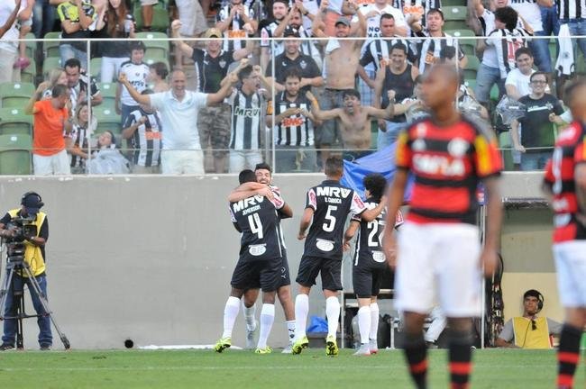 Jemerson marca terceiro gol do Atl�tico sobre o Flamengo, e D�tolo chega � terceira assist�ncia na partida