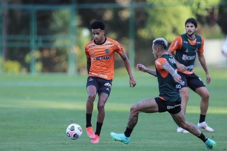 Fotos do treino do Atlético antes da viagem para a Argentina