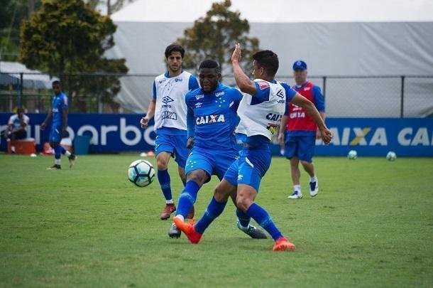 Jogadores da Raposa se reapresentaram na manh desta segunda-feira e comearam a preparao para enfrentar o Coritiba, nesta quarta-feira, no Couto Pereira, pelo Brasileiro
