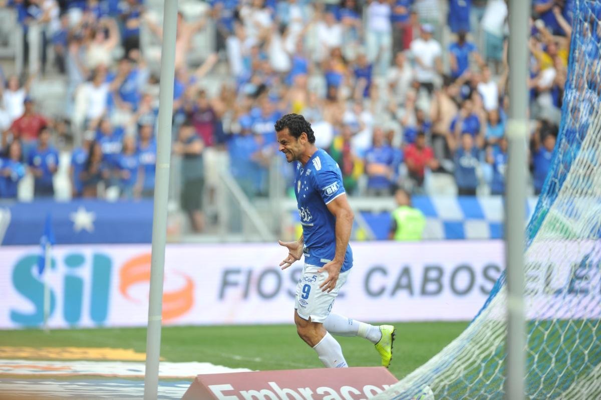 Cruzeiro e Santos se enfrentam no Mineiro pela 15 rodada do Campeonato Brasileiro 