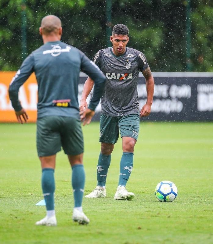 Levir comanda treino ttico na Cidade do Galo; veja fotos