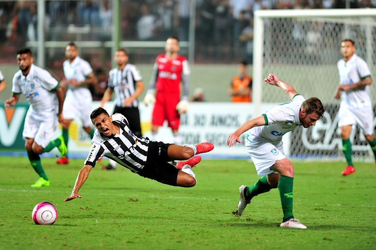 Fotos do segundo tempo do clssico entre Amrica e Atltico, no Independncia