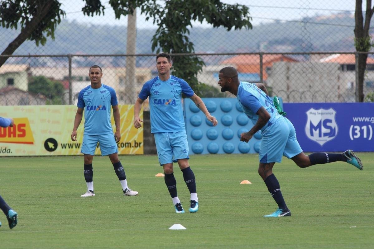 Imagens do treino do Cruzeiro nesta segunda-feira, 19 de fevereiro, na Toca da Raposa II