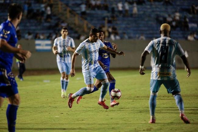 Fotos do jogo entre Londrina e Cruzeiro no Estdio do Caf, em Londrina, pela 34 rodada da Srie B do Brasileiro