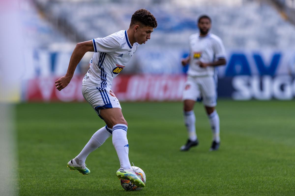 Fotos do jogo entre Cruzeiro e Patrocinense, no Mineirão, pela semifinal do Troféu Inconfidência