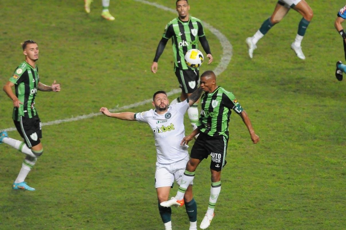 Amrica e Gois se enfrentaram no Independncia, pela 15 rodada da Srie A do Campeonato Brasileiro