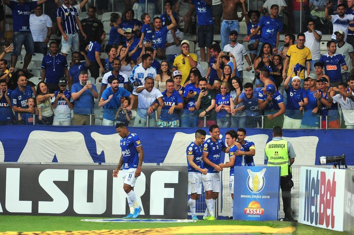 Cruzeiro e Vasco se enfrentaram no Mineiro, pela 17 rodada do Campeonato Brasileiro