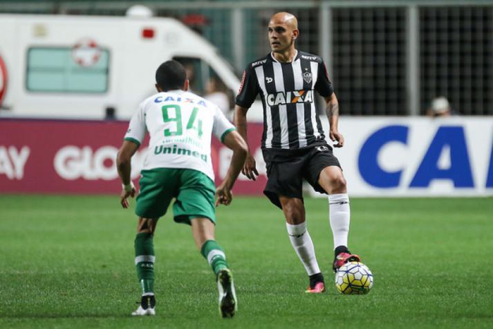 Fábio Santos - lateral-esquerdo