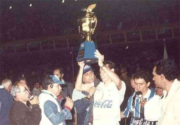 Primeiro ttulo da Copa do Brasil do Cruzeiro completa 25 anos