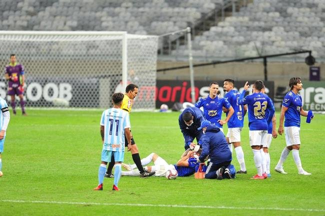 Fotos de Cruzeiro x Londrina, no Mineiro, pela 15 rodada da Srie B