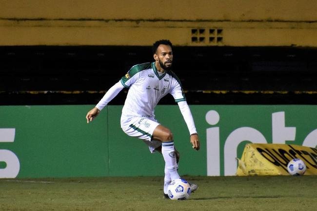 Cricima e Amrica duelaram pela terceira fase da Copa do Brasil no Estdio Heriberto Hlse, em Santa Catarina