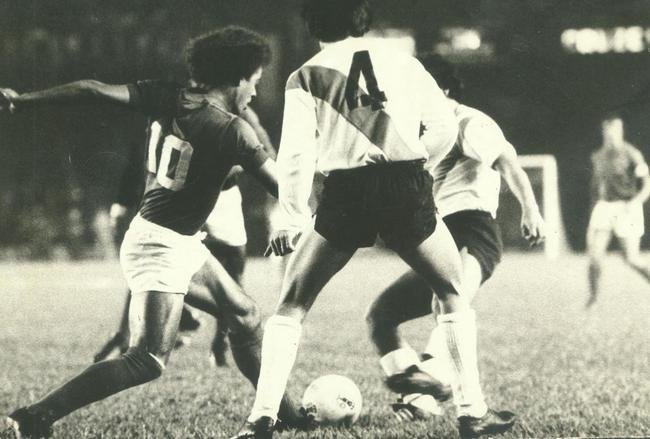 O primeiro ttulo internacional do Cruzeiro foi a Copa Libertadores de 1976. Raposa superou o River Plate na deciso