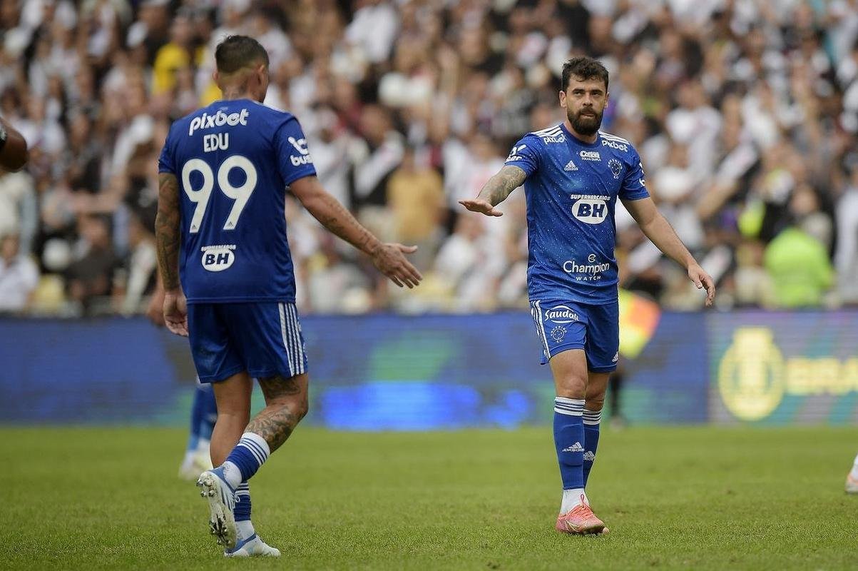 Fotos do jogo entre Vasco e Cruzeiro, no Maracan, no Rio, pela 12 rodada do Campeonato Brasileiro