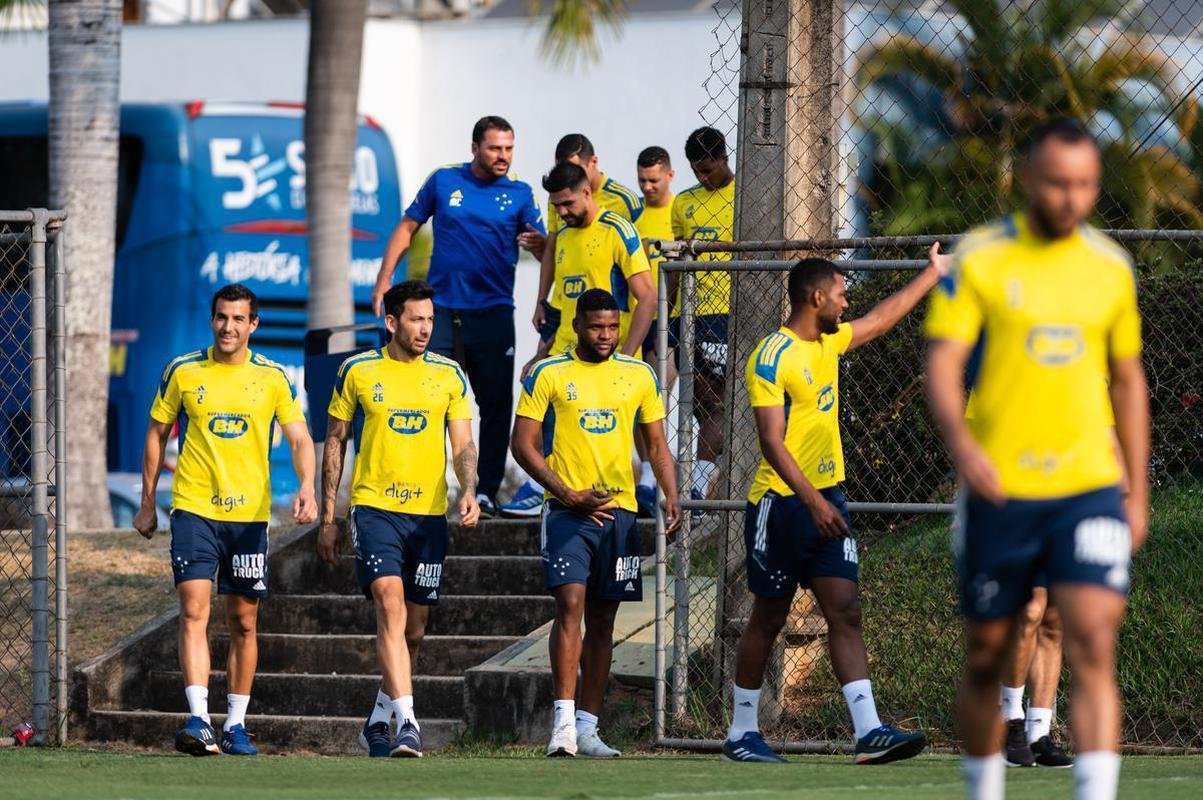 Fotos do treino do Cruzeiro desta segunda-feira (27/9)