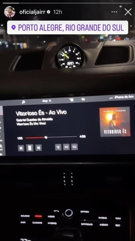 Aps visitar Fernando de Noronha, Jair est em Porto Alegre