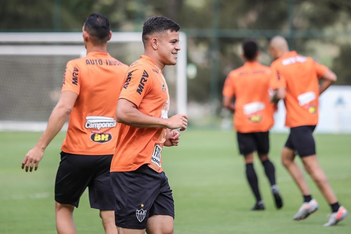 Veja fotos do jogo-treino do Atltico com o time sub-20