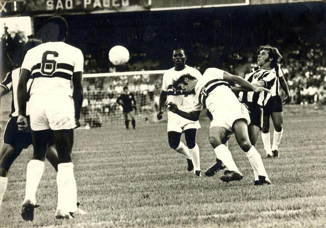 30/01/1972 - Atltico 2 x 2 So Paulo - Mineiro