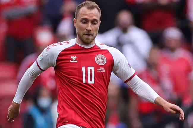 Jogador sofreu uma parada cardíaca em jogo da Dinamarca contra a Finlândia