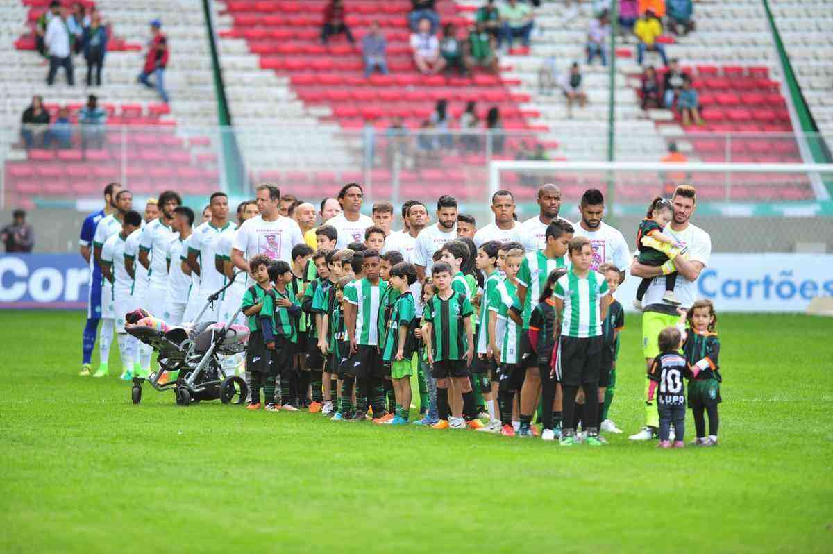 Amrica e Guarani se enfrentaram, no Horto, pela 14 rodada da Srie B do Campeonato Brasileiro