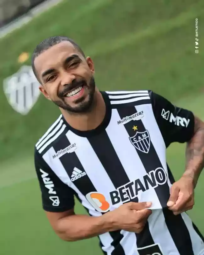 São Paulo anuncia contratação do quinto reforço, o zagueiro Alan Franco -  Superesportes