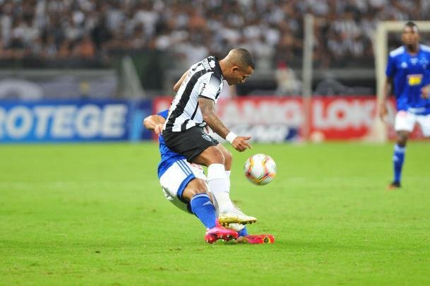 Imagens do clssico mineiro entre Atltico e Cruzeiro