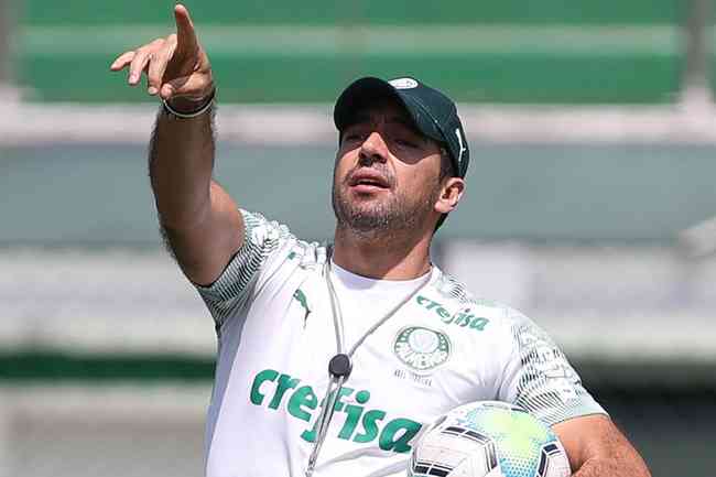 Abel Ferreira deve poupar titulares do Palmeiras contra o Atltico