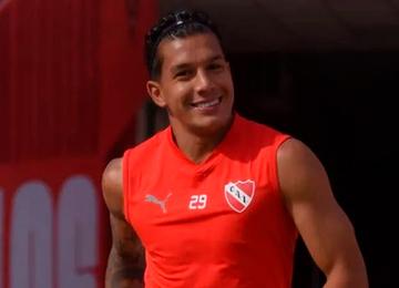 Jogador de 28 anos, com passagem pela Toca da Raposa II, tem contrato com o Independiente, da Argentina, ate junho de 2023