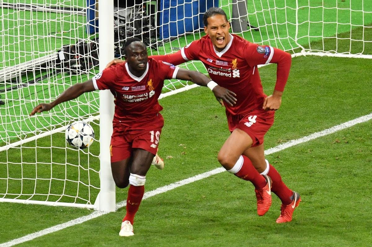 Man completou cabeceio e empatou para o Liverpool: 1 a 1