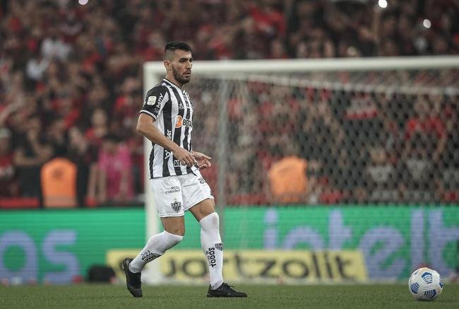 Junior Alonso, do Atltico, foi o jogador de linha com mais minutos em campo em 2021: 6641. Ele participou de 74 jogos.