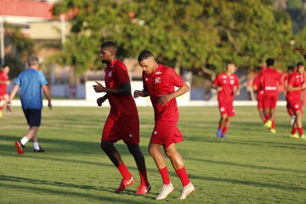 Elenco alvirrubro se reapresentou nesta terça-feira para iniciar os trabalhos visando a temporada 2020, na qual o clube participará do Pernambucano, do Nordestão, da Copa do Brasil e da Série B.