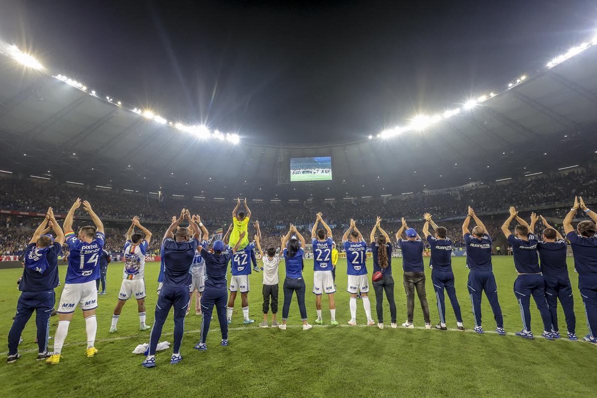 O Cruzeiro fechou 2022 com um aproveitamento de 66% dos pontos disputados na temporada - 58 jogos, 35 vitrias e dez empates.