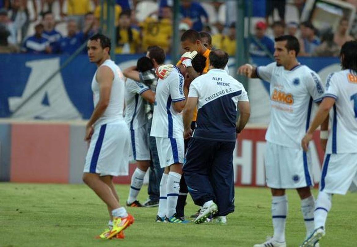 Atletas celestes vibraram com vitria e permanncia na Srie A