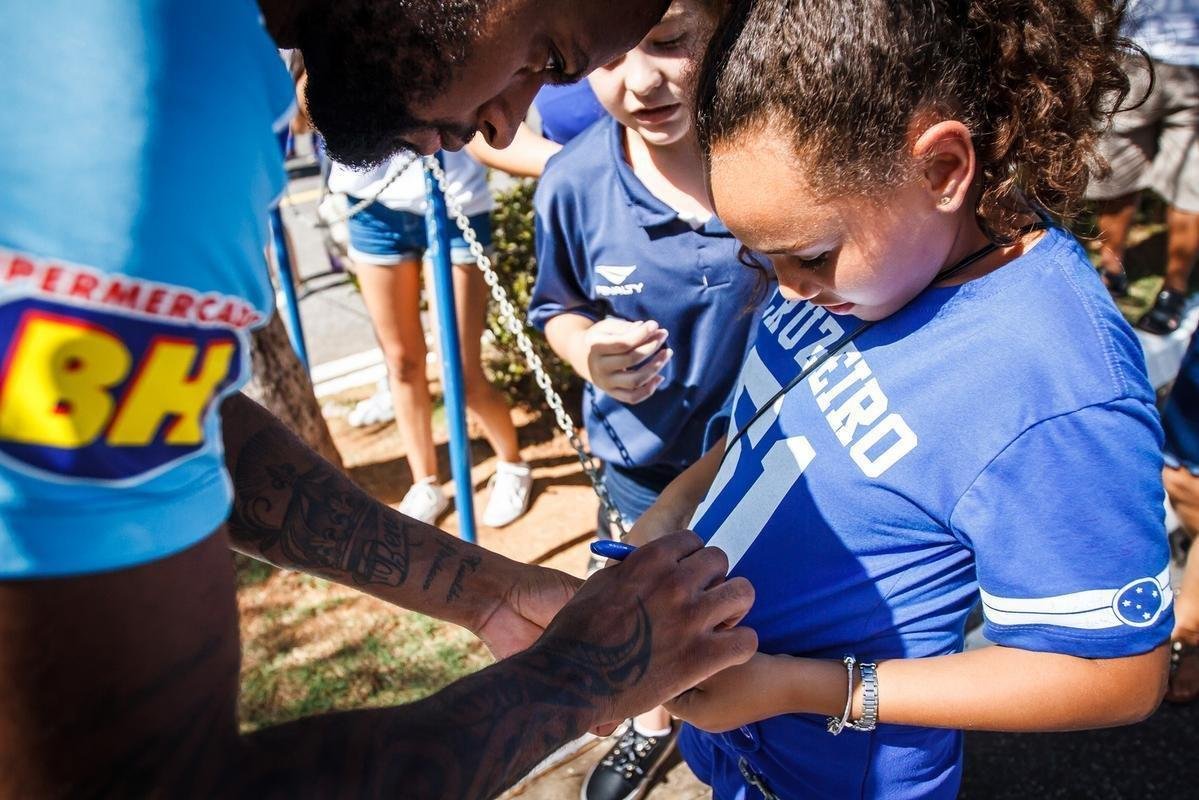 Cruzeiro treinou na manh desta sexta-feira (01/02), na Toca da Raposa II