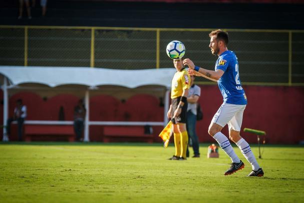 Cruzeiro empatou com Vitória no Barradão, em Salvador, por 1 a 1, pela 17ª rodada do Brasileiro