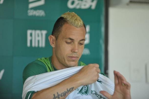 Atacante Marcelo Toscano e meia Felipe Azevedo reforam o Amrica para a disputa da Srie B de 2019