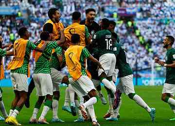 Mohammed Bin Salman resolveu presentear os jogadores pela histórica vitória sobre a Argentina, por 2 a 1, na estreia na Copa do Mundo do Catar 2022