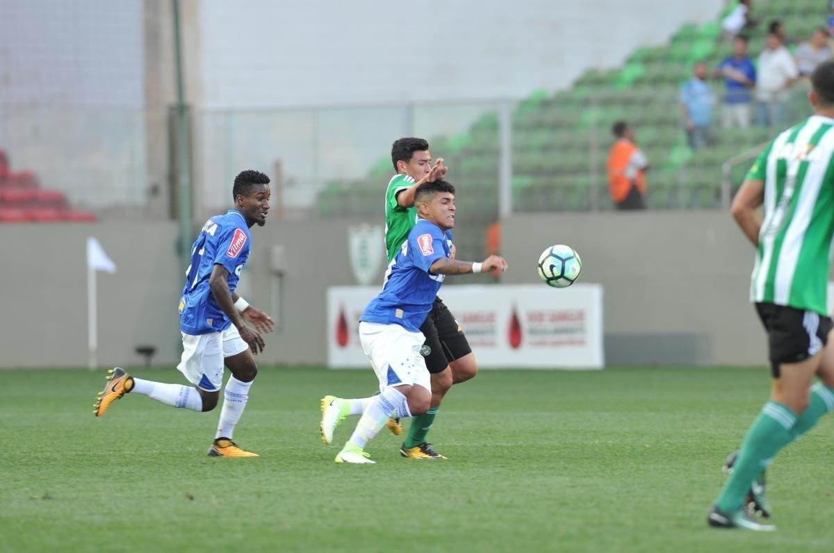 Imagens do jogo entre Cruzeiro e Coritiba, no Independncia, pela final do Campeonato Brasileiro Sub-20