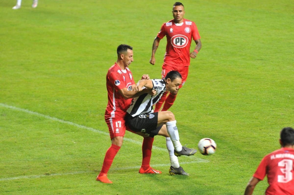 Fotos do primeiro tempo de Atltico x Unin La Calera-CHI, no Independncia, pela Copa Sul-Americana