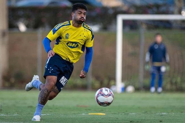 Fotos do treino do Cruzeiro nesta quinta-feira (6/5), na Toca da Raposa II