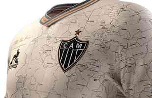 Em 2021, Atltico e Le Coq promoveram novamente o concurso do Manto da Massa; desta vez, um torcedor desenhou um uniforme com o mapa de Minas Gerais