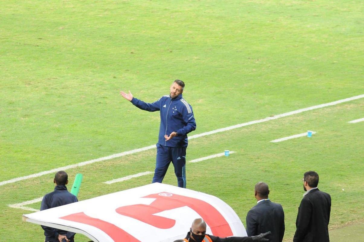 Fotos do jogo entre Cruzeiro e Sport, no Mineiro, em Belo Horizonte, pela 15 rodada da Srie B do Campeonato Brasileiro (28/6/2022)