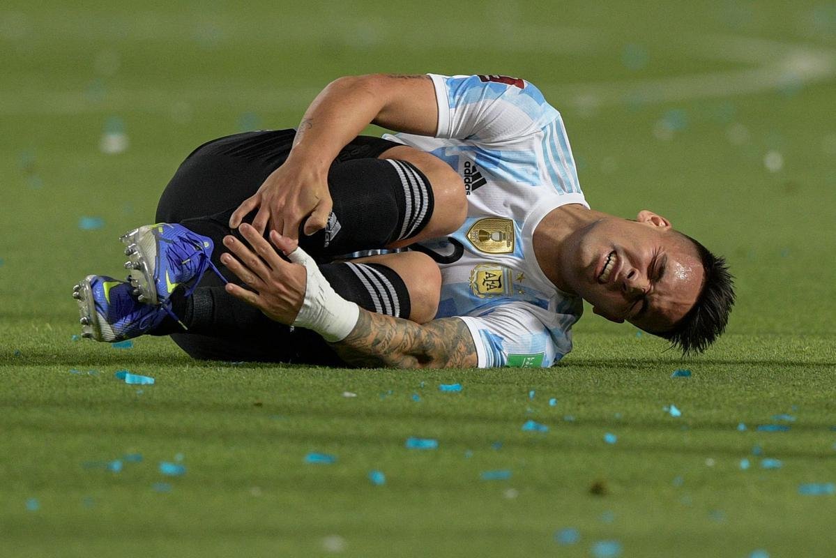 Sem Neymar, Brasil encarou a Argentina em clssico agitado pelas Eliminatrias