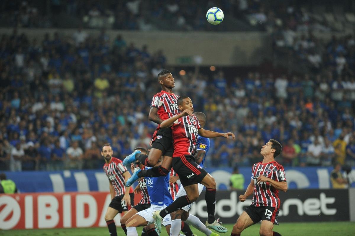 Fotos de Cruzeiro x So Paulo, no Mineiro, pela 26 rodada do Campeonato Brasileiro