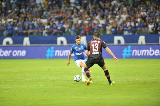 Cruzeiro conseguiu marcar no segundo tempo, com Arrascaeta, mas sofreu empate no fim com Bergson