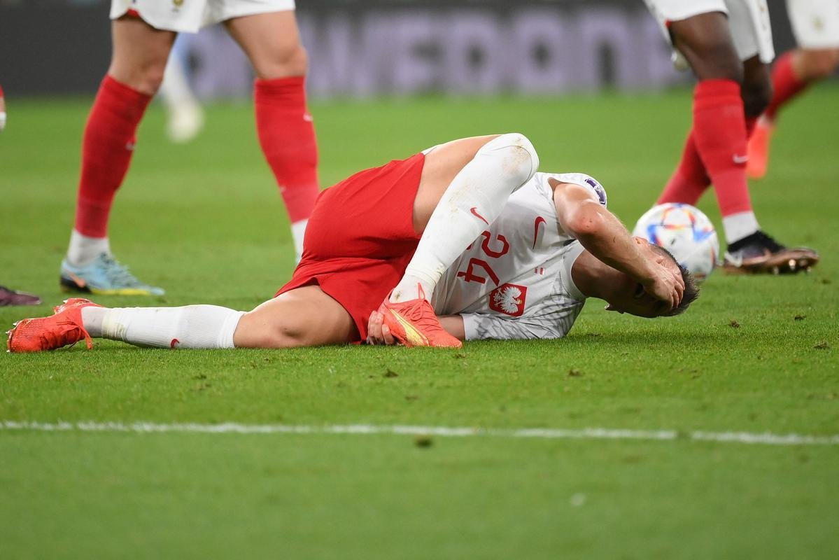Lances da partida entre Frana e Polnia, pelas oitavas de final da Copa do Mundo.